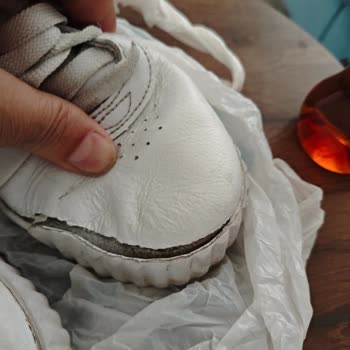 Kısa Sürede Yırtılan Ayakkabının Kalite Şikayeti Ve İade Talebi