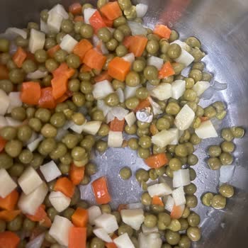 Garnitür İçinde Salyangoz: Gıda Güvenliği İhlali Ve Web Şikayet Sistemi Hatası