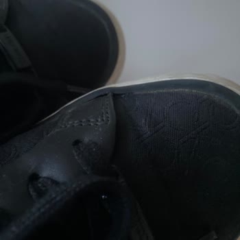 Boyner’de Calvin Klein Ayakkabısının Ayıplı Çıkması Ve İnceleme Sürecindeki Eksiklik