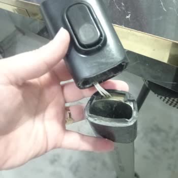 Philips 8000 Serisi Aqua Plus Dik Süpürgede Sürekli Boru Kırılması Ve Ücretsiz Değişim Talebi