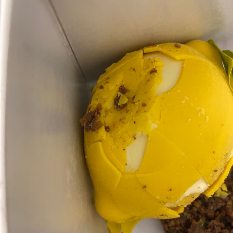 Parçalanmış Pasta Ve Eksik İade İçin Şikayet