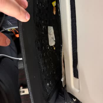 Türk Hava Yolları’nda Temizlenmemiş Koltukta 17 Saatlik Hijyen Sorunu