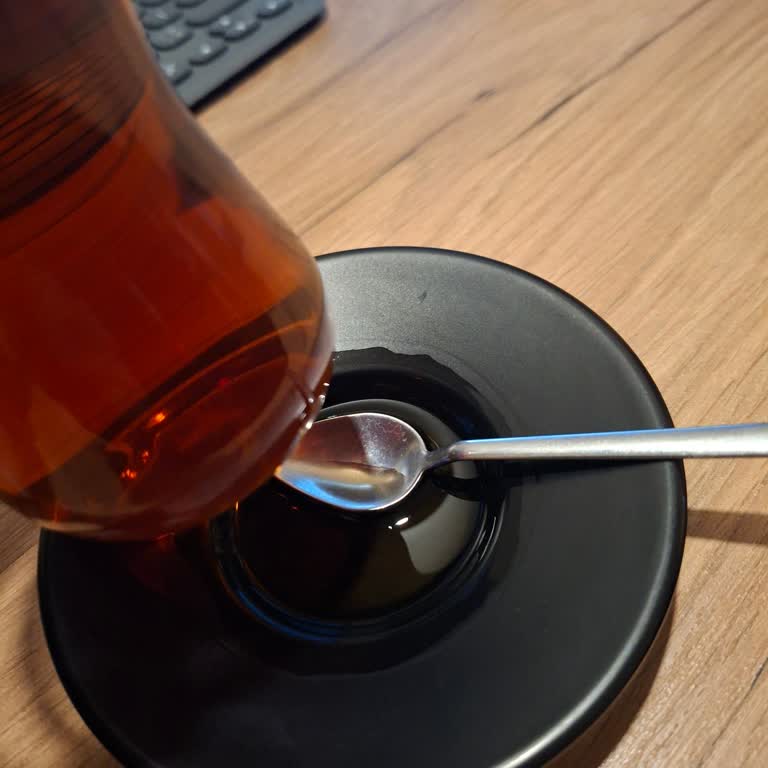 Coffee Excuse Servis Ve Hizmet Özenli Değildi