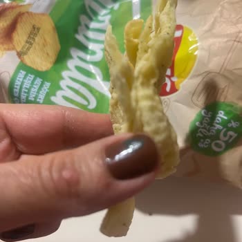 Lays Cips Paketi Yarı Sert Ve Yapışık Çıktı, Tadım Keyfi Bozuldu