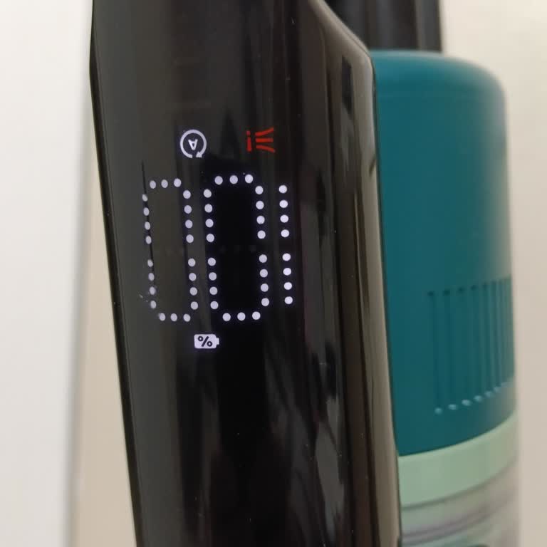Yeni Philips Dikey Süpürgede Kırmızı Üç Çizgi Uyarısı