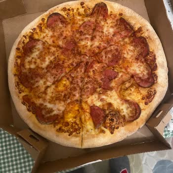 Soğuk Pizzalar Ve Eksik Soslar İçin İade Talebi