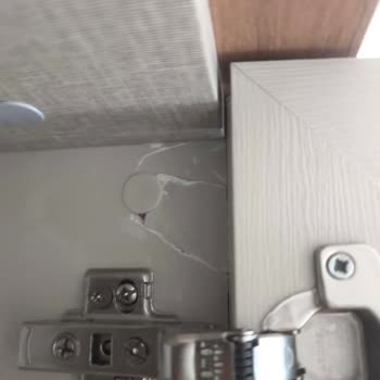 Montaj Sırasında Kırılan Mobilya Parçaları Ve Verilmeyen Hediye Nedeniyle Yaşanan Mağduriyet