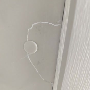 Montaj Sırasında Kırılan Mobilya Parçaları Ve Verilmeyen Hediye Nedeniyle Yaşanan Mağduriyet