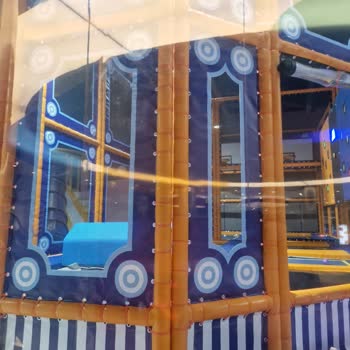 Karanlık Ve Kapalı Çocuk Oyun Alanı Velilerin Güvenliğini Tehdit Ediyor