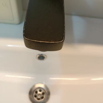 Vitra Lavabo Bataryasında Boya Ayrılma Ve Garantiden Reddetme