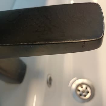 Vitra Lavabo Bataryasında Boya Ayrılma Ve Garantiden Reddetme