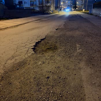 Malatya’da Sema Sokak Yol Çalışması Gecikiyor, Çamur Ve Toz Sorunları Oluşturuyor