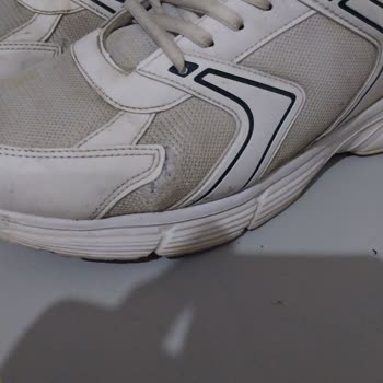 Ayakkabı Kalitesi Düşük, Müşteri Hizmetine Ulaşılamıyor