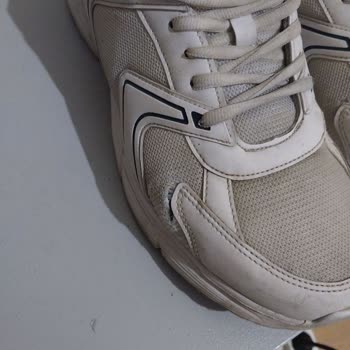 Ayakkabı Kalitesi Düşük, Müşteri Hizmetine Ulaşılamıyor