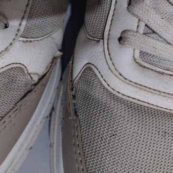 Ayakkabı Kalitesi Düşük, Müşteri Hizmetine Ulaşılamıyor