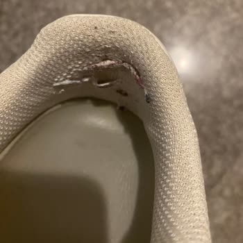 Lumberjack Spor Ayakkabısının Topuk Yırtılması Ve Kalite Sorunu