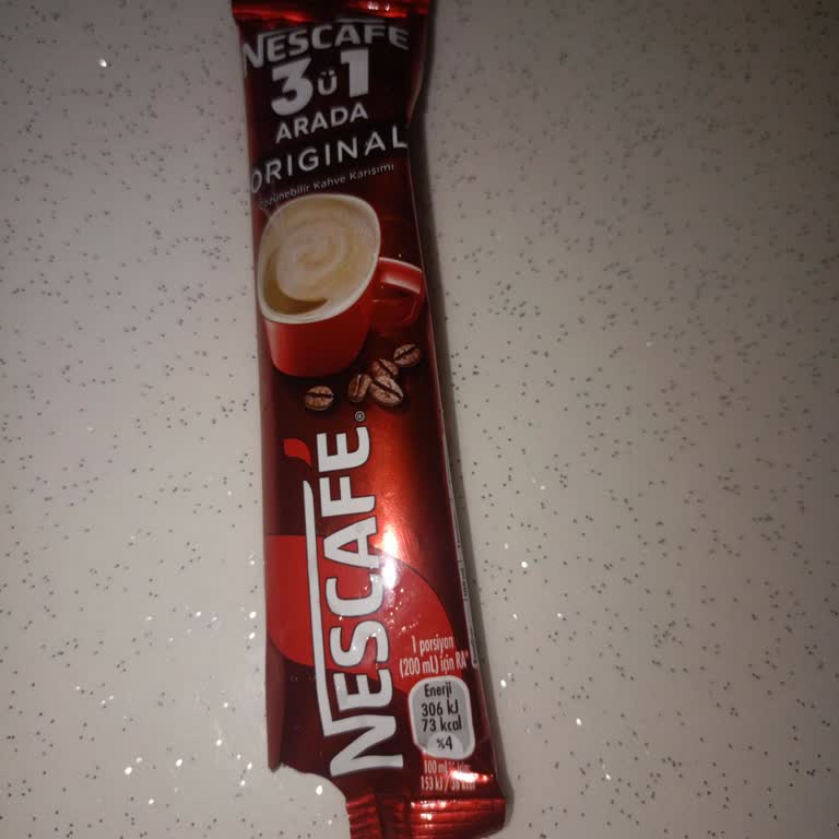 Nescafe 3’ü 1 Arada Classic’ta Zehir Gibi Tat Ve Pembe Parçacıklar