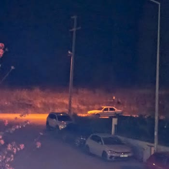 Camikebir Mahallesi 86 Sokakta Yanmayan Lambalar İçin Üç Aylık Çözüm Bekleyişi