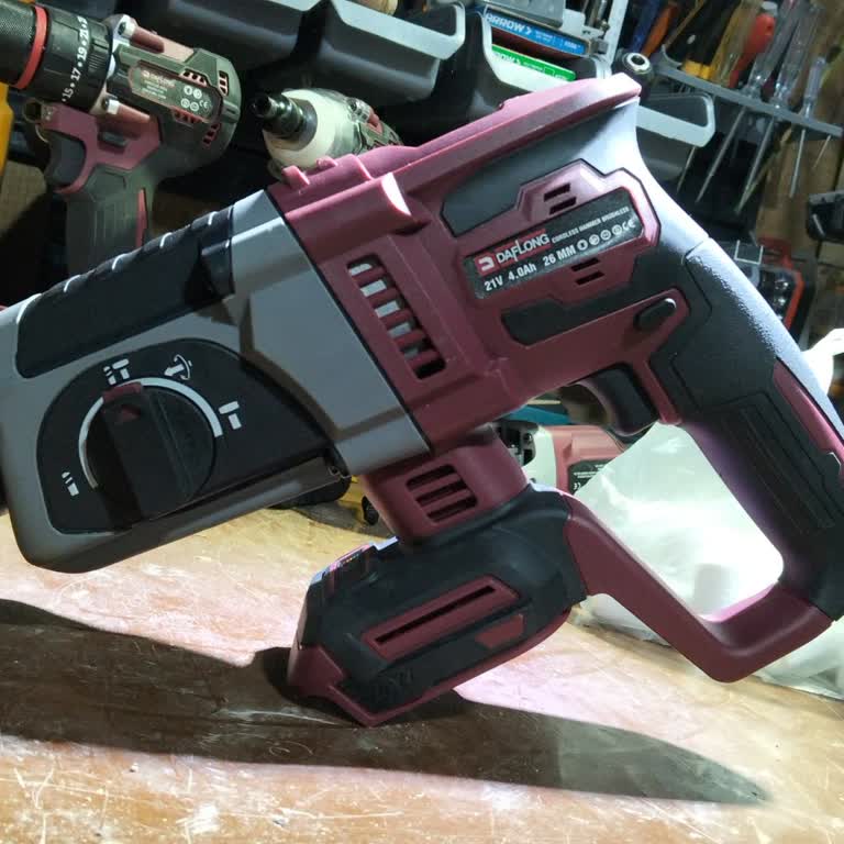 Arızalı Kırıcı Delici Ve Yetersiz Müşteri Desteği