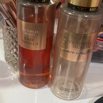 Victoria's Secret Bare Vanilla Parfümü Acılaşarak Kötü Koku Aldı, Değişim Talep Ediyorum