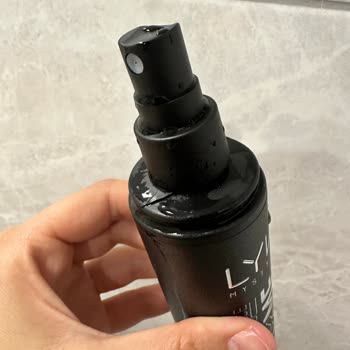 Gratis Şubesinde Satın Aldığım Lykd Makyaj Sabitleyici Spreyin Kırık Kapaklı Ve Sızdıran Durumu