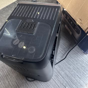 Garanti Kapsamındaki Delonghi Kahve Makinesinin Serviste Hasar Görerek Geri Dönüşü