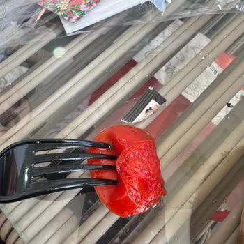 Kalitesiz Gelen Yemek Ve Açıklamasız İade Reddi