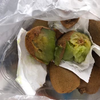 Migros Şubesinde Bozuk Kivi Ve Nakit İade Reddi