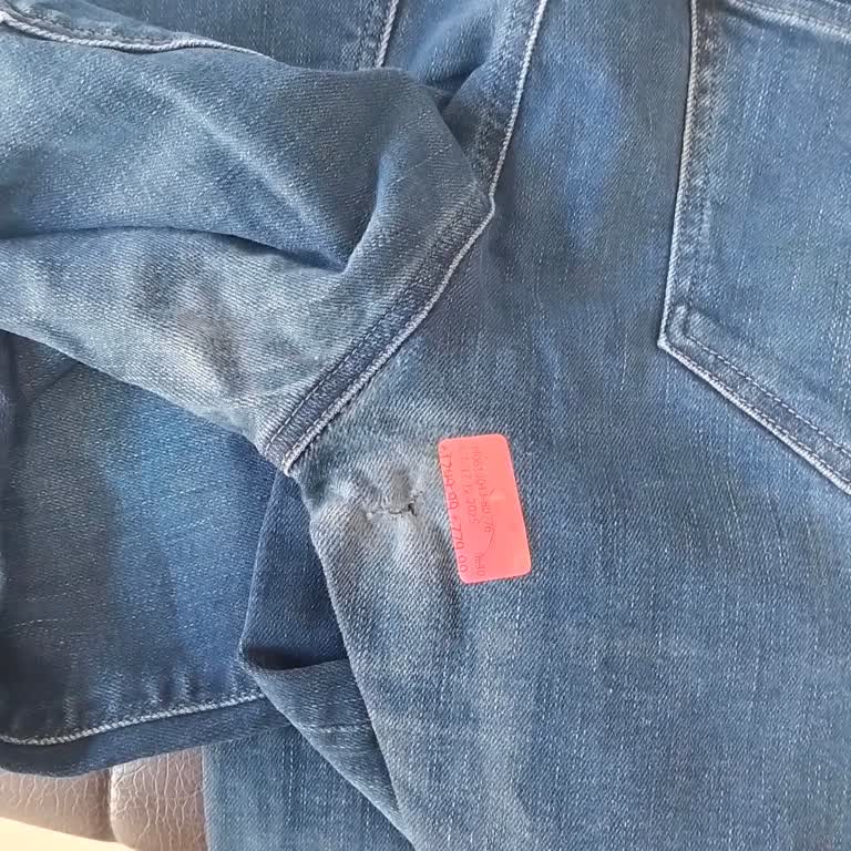 Mavi Kot Pantolonun Hızlı Açılması Ve Kalite Şikayeti