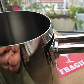 Yanlış Parça Ve Kırık Kulplar: Çaydanlık Takımında Kalite Kontrol Sorunu