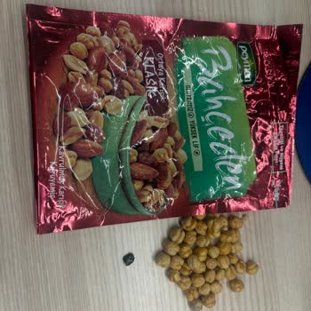 İçinde Taş Çıkan Kuruyemişte Diş Kırılması Ve Sağlık Tehlikesi