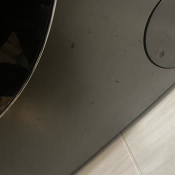 Kapaklarda Dalgalı Lekeler Ve Ücretsiz Değişim Talebi