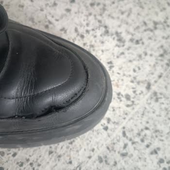 Ayıplı Ayakkabı İçin 9 Aylık Garanti Tartışması Ve Yasal İade Talebi