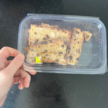 Eksik Ve Pişmemiş Ekmek İçin Tam İade Talebi