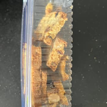 Eksik Ve Pişmemiş Ekmek İçin Tam İade Talebi