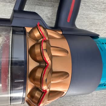 Dyson Gen5 Detect’in Kırılan Sünger Parçası Ve Performans Düşüşü İçin Ücretsiz Onarım Talebi