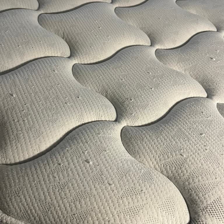 İstikbal Çift Kişilik Yatağın Kumaşında Tiftiklenme Şikayetim