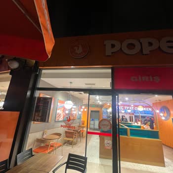 Açık Restoranda Çocuklu Müşteriye Sadece Paket Servisi Ve Kırıcı Üslup