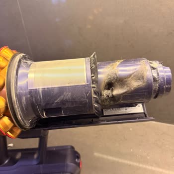 Dyson Gen5 Detect Absolute Süpürge Yanık Kokusu Ve Haksız Ücretlendirme