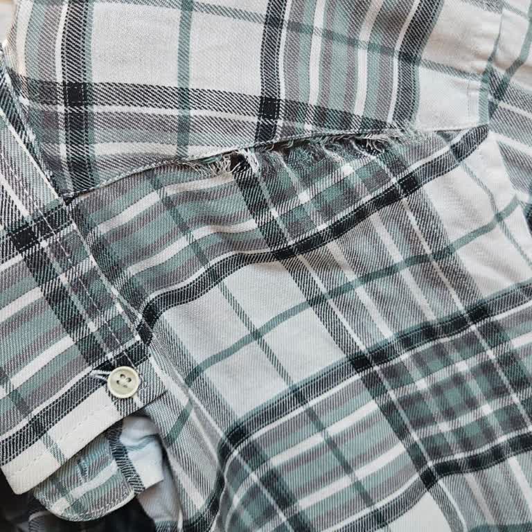 Üç Kez Giyilen Gömlekte Dikiş Patlaması Ve İade Sürecinde Bilgilendirme Eksikliği