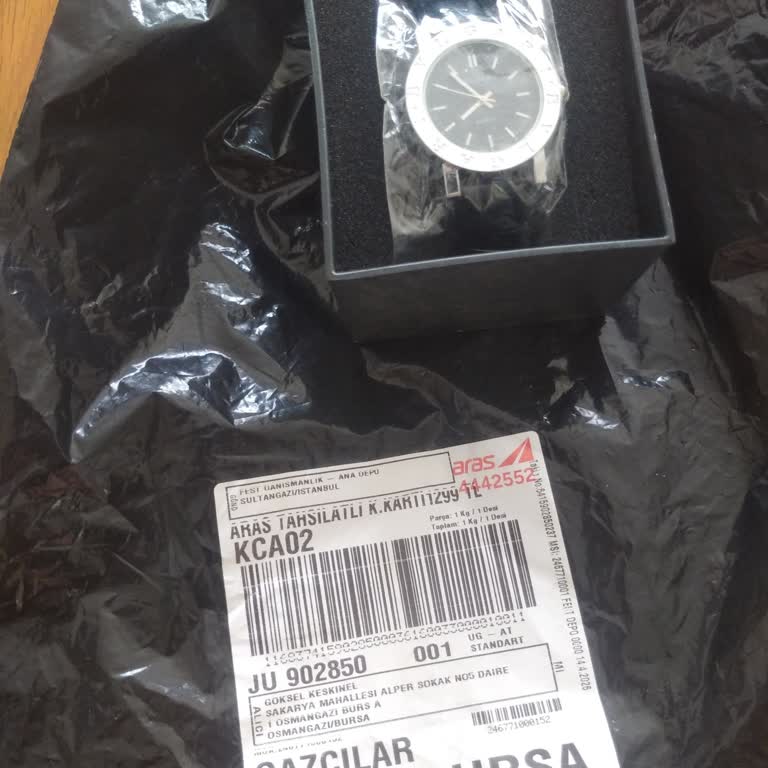 İlan Edilen İki İçin Bir Akıllı Saat Yerine Plastik Saat Gönderildi