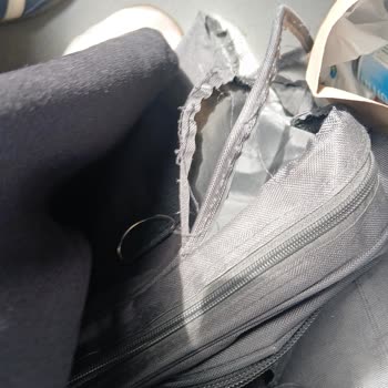 Yandex Go Şoförünün Dikkatsizliği Çantamı Yıktı Ve Güvenliğimi Tehlikeye Attı