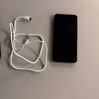 Uygun Şarj Aleti Gelmedi Ve Yapay Zeka Müşteri Hizmetleri Çözüm Sunamadı