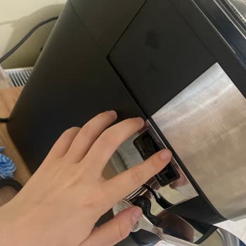 Servis Sonrası Bozulmuş Kahve Makinesi Ve Hızlı Çözüm Talebi