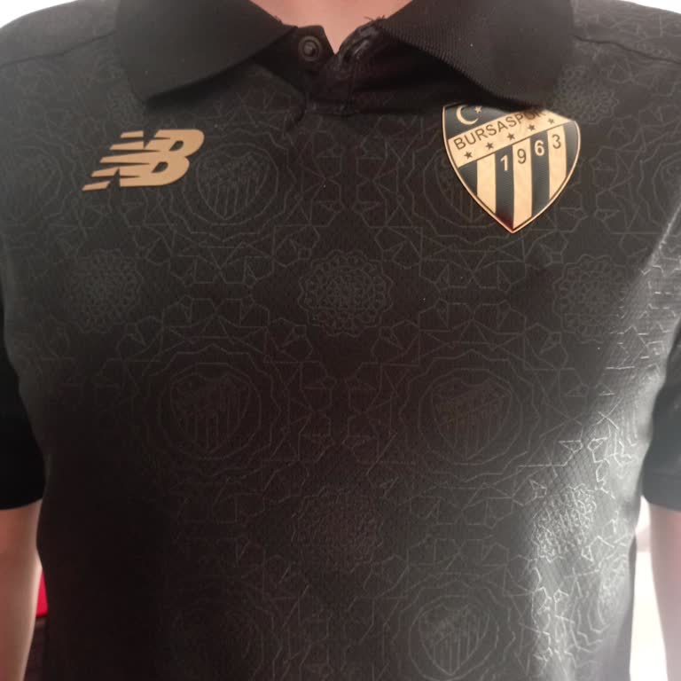 Arması Hatalı Formanın İade Talebine Verilen Sürekli Oyalama