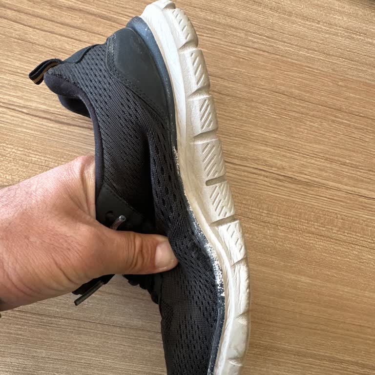 Skechers Ayakkabısında Üç Ayda Renk Solması Ve Yırtılma, Boyner’in İade Reddi