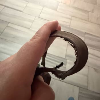 Askısı Yırtık Çanta Değişim Talebi