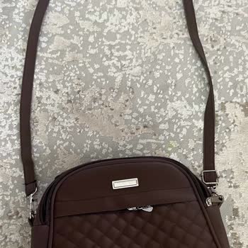 Askısı Yırtık Çanta Değişim Talebi