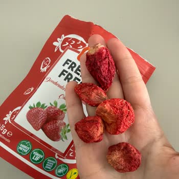 Dondurulmuş Çilek Ürününün Kıtır Kıtır Olmaması Ve Kalitesinin Düşmesi