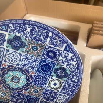 Kütahya Porselen Uygulamasından Aldığım Yemek Takımlarında Üretim Ve Kalite Kontrol Hatası